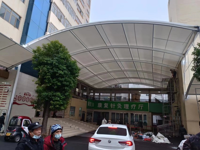 遵义推拉雨棚定制厂家，仓库通道、卸货区移动伸缩棚搭建-2